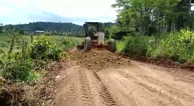 Camacã: Prefeitura começa a recuperar estradas vicinais